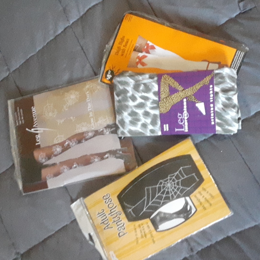 Lot of 4 one size tights